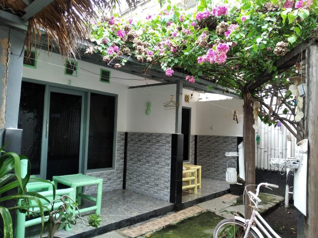 Pitara homestay Gili Trawangan Luaran gambar